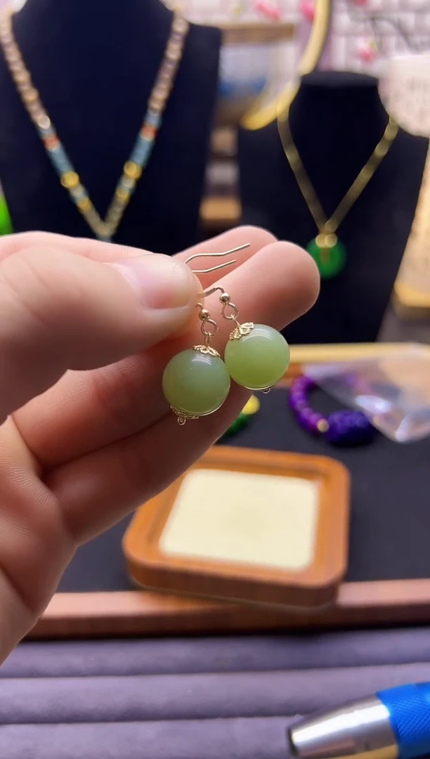 【闪购商品】和田玉耳饰14K金镶嵌E175