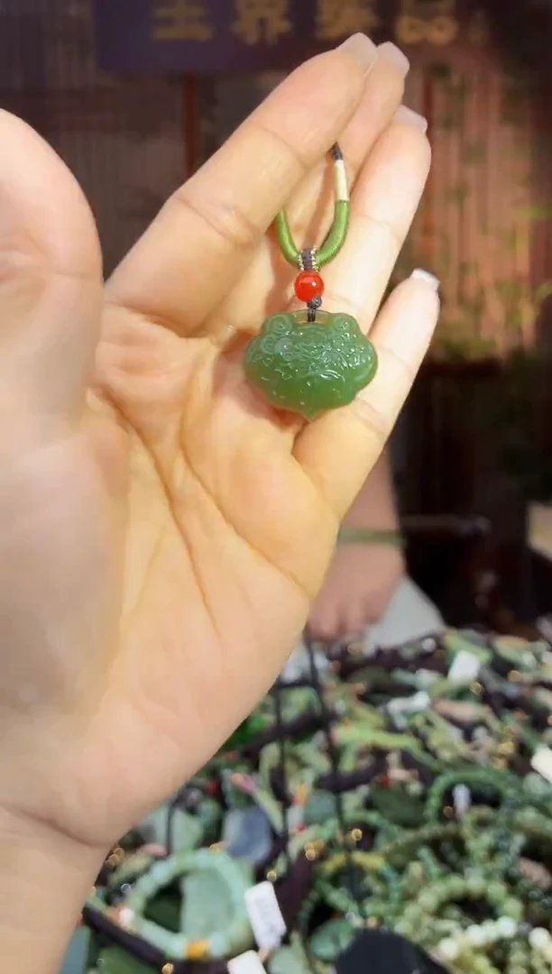 颈饰未镶嵌和田玉多样性发货拍一发一