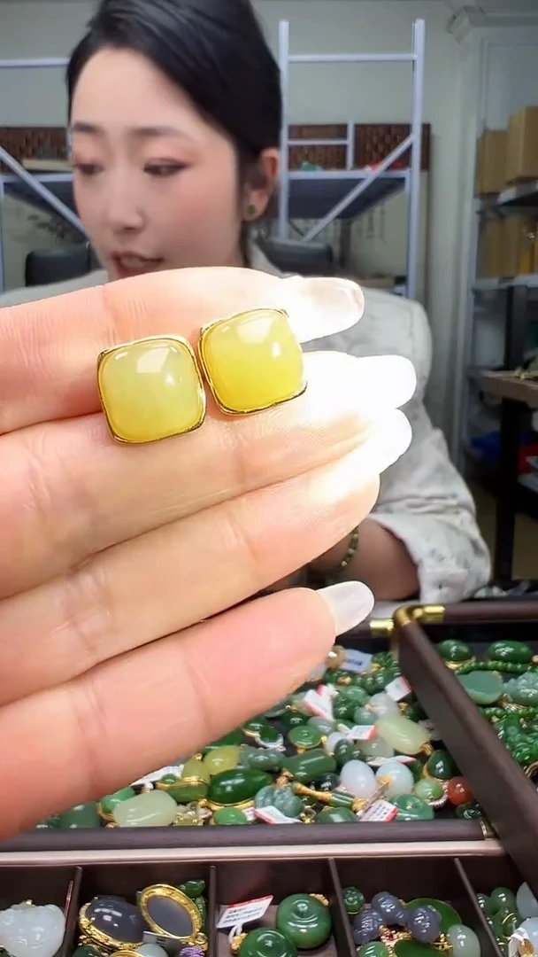 颈饰银S925镶嵌和田玉（多样性发货.发其一)12.27.01