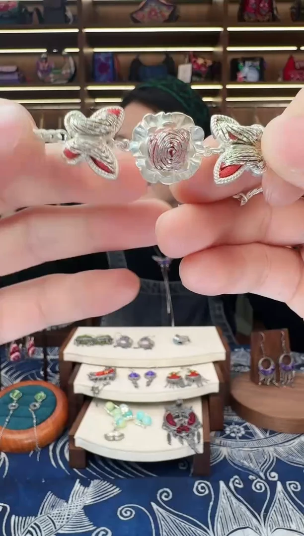 织绣563黔东南苗族刺绣