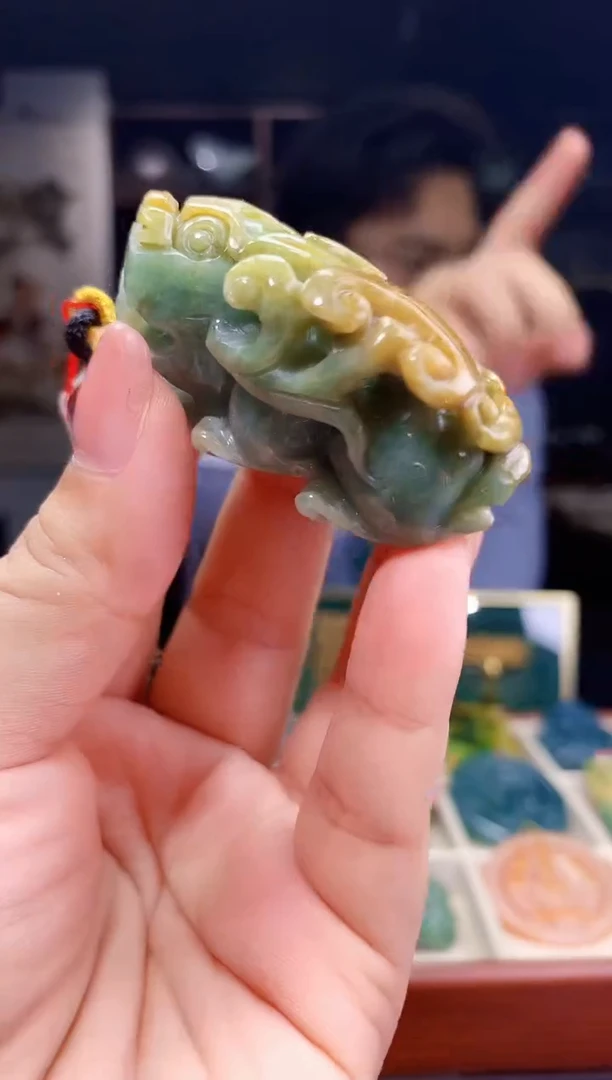 翡翠未镶嵌颈饰翡翠A货