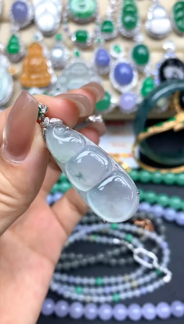 颈饰18K金镶嵌翡翠266-中国好珍宝