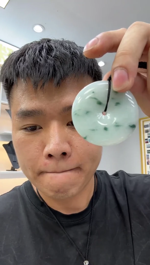 翡翠挂件未镶嵌多样性天然翡翠A货平安扣