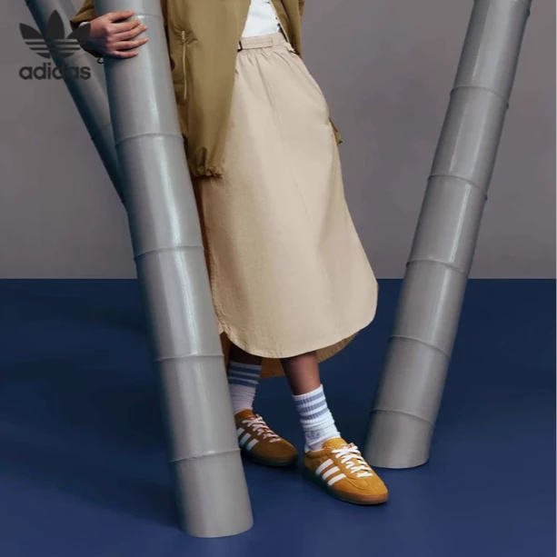Adidas/阿迪达斯~~正品三叶草女子夏季新款运动半身裙IB7372