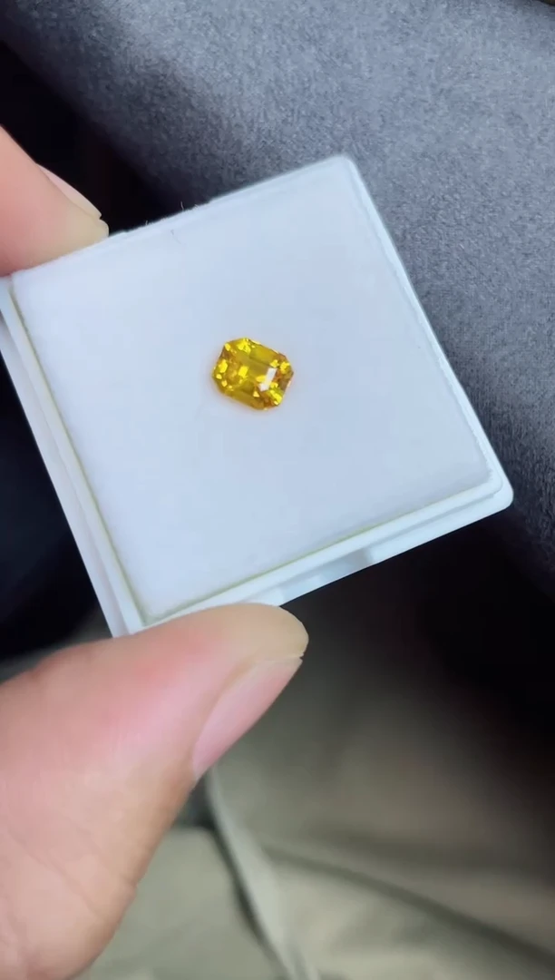 裸石彩色蓝宝石1.53ct