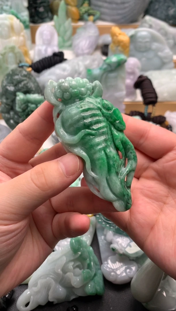 吊坠(不含链)未镶嵌翡翠1