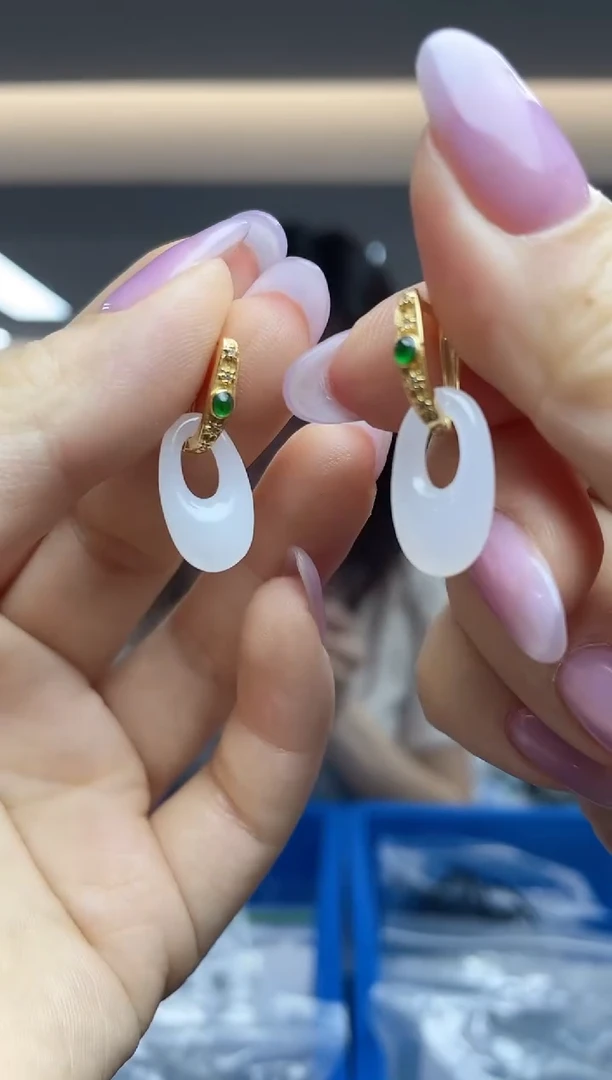 和田玉银S925镶嵌颈饰（多样性发一件）