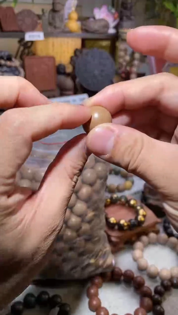 【闪购商品】泥塑瑕疵瑞雪龙涎香方手持福利1.8*18