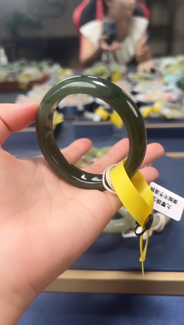 和田玉手镯未镶嵌A0043-52