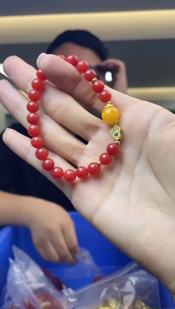 【闪购商品】南红玛瑙`未镶嵌多样性发一件