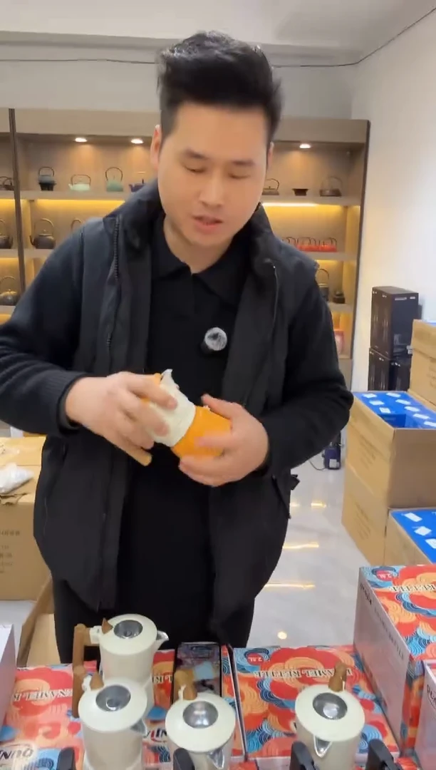 【阳光鲜橙】双阀2杯摩卡壶【微瑕】+气嘴改好