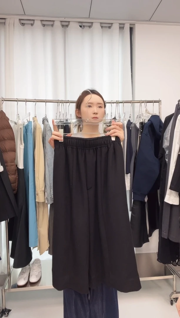 编号023 YMY 羊毛中裤  已开价