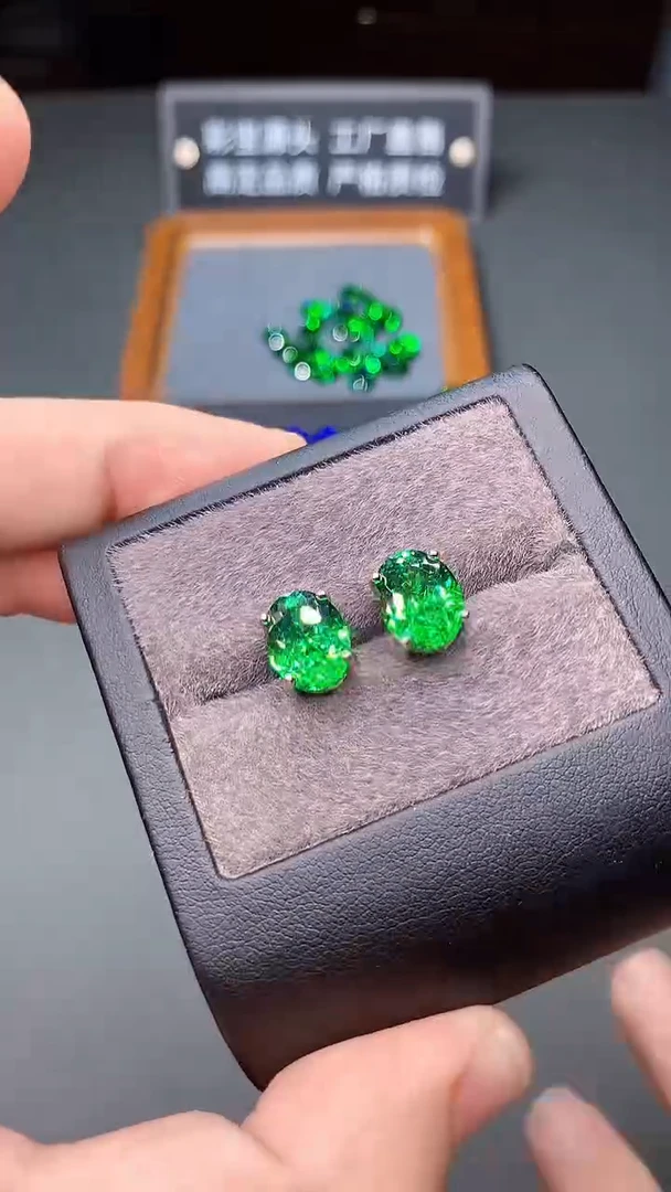 银S925镶嵌耳饰绿色碧玺...