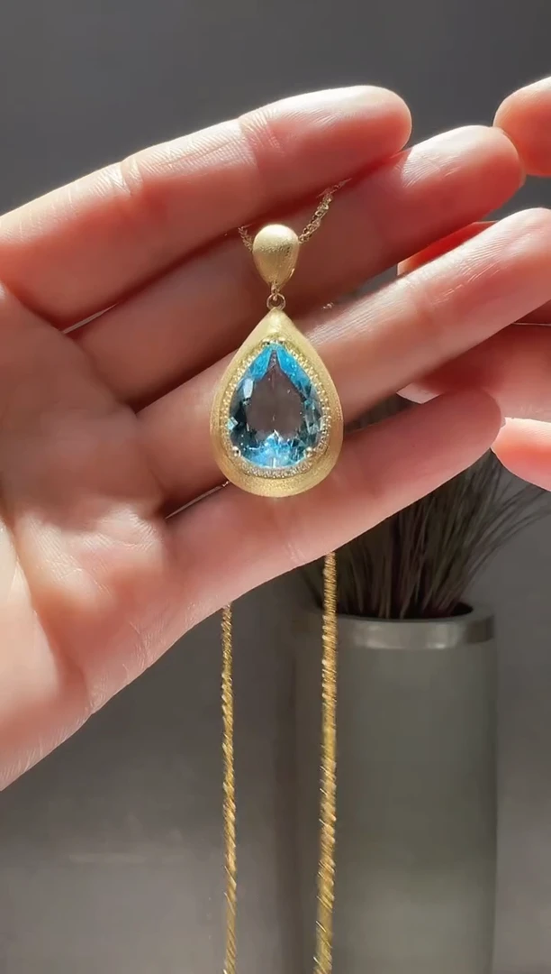 【闪购商品】托帕石吊坠(赠链)银S925镶嵌53】多样性发其一