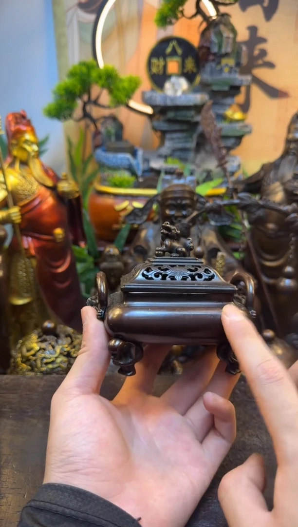 潼潼古铜只卖真铜！（四足香薰炉）