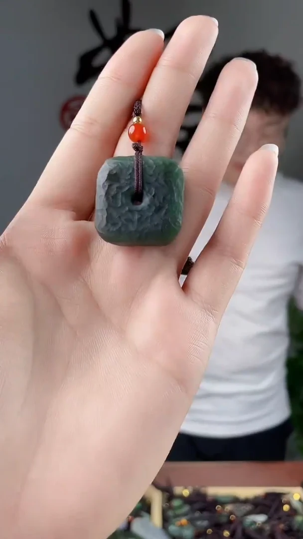 和田玉未镶嵌颈饰拍一发一，多样性发货