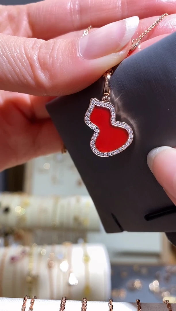 【闪购商品】钻石吊坠(不含链)18K金镶嵌吊坠