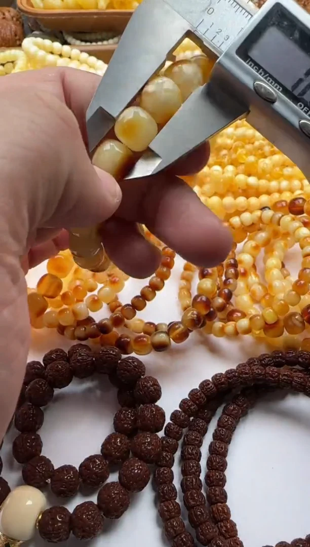 裸石蜜蜡未镶嵌原矿蜜蜡手串