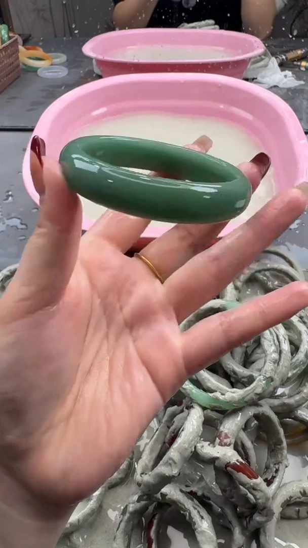 未镶嵌手镯石英质玉4 6162