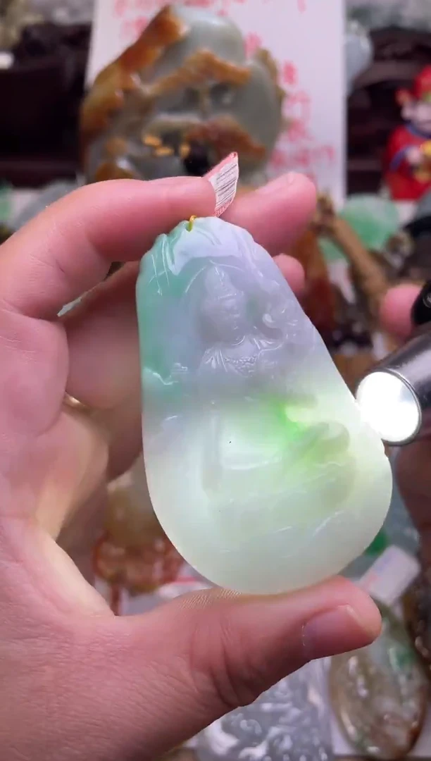 颈饰未镶嵌翡翠大势至