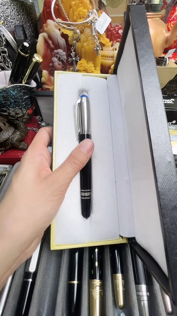 瓷片kjfdlskdruoewjtrk