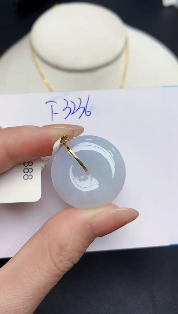 颈饰18K金镶嵌翡翠天然缅甸A货翡翠百元以上9元证书费自理