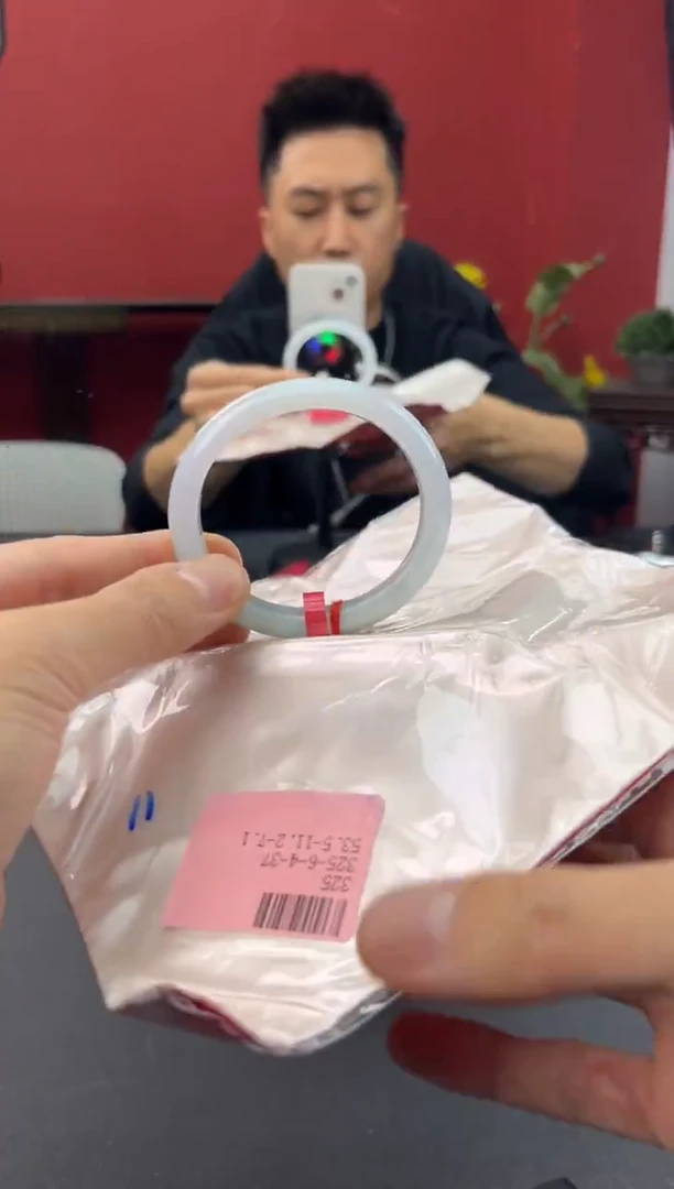 未镶嵌手镯翡翠7   52