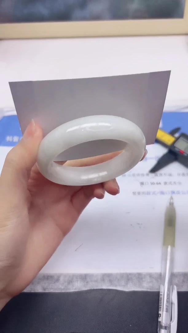 和田玉手镯未镶嵌124-54.8