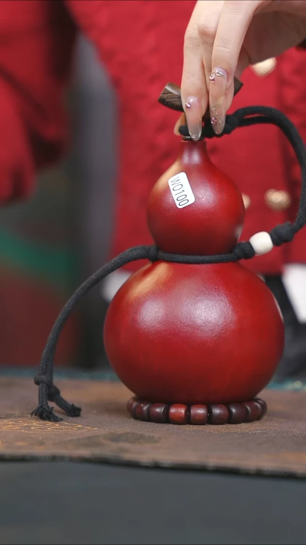 【闪购商品】WO100红色小容量酒葫芦随缘发