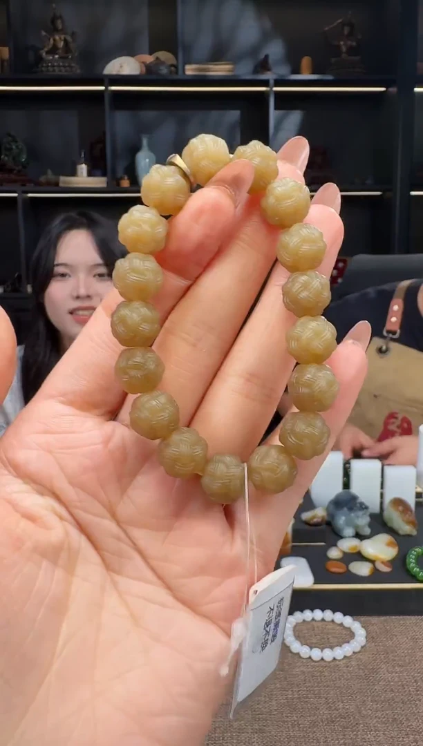 颈饰未镶嵌和田玉D*D12mm糖毛线手串