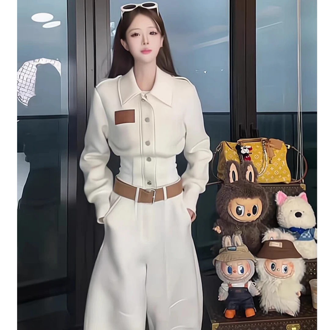 痞帅贴标设计排扣卫衣外套+休闲卫衣裤两件套装(配腰带) 12862