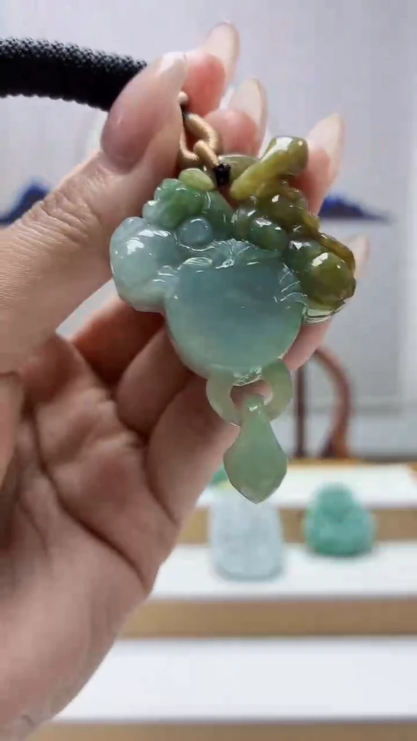 未镶嵌定制翡翠4829MM-毛货挂件42