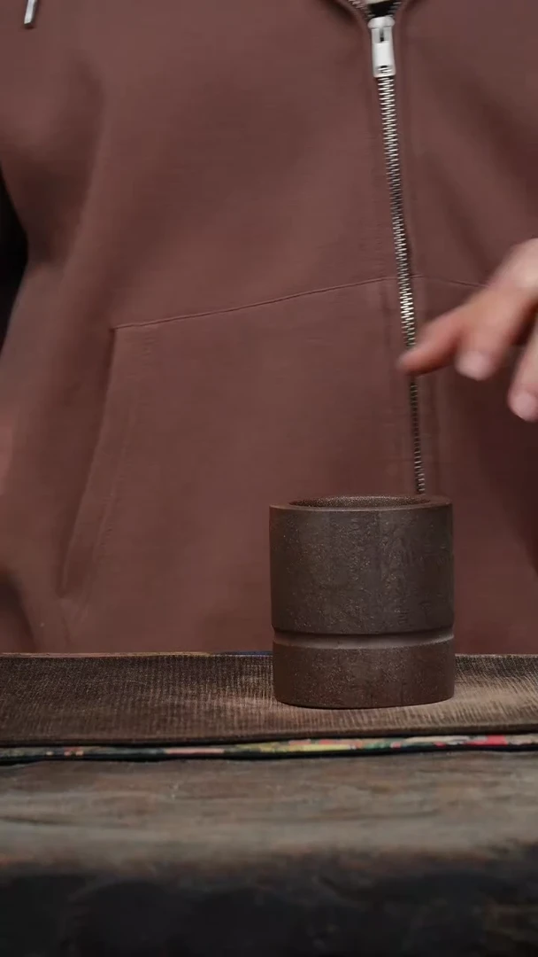 刻绘山水三十六计紫砂杯