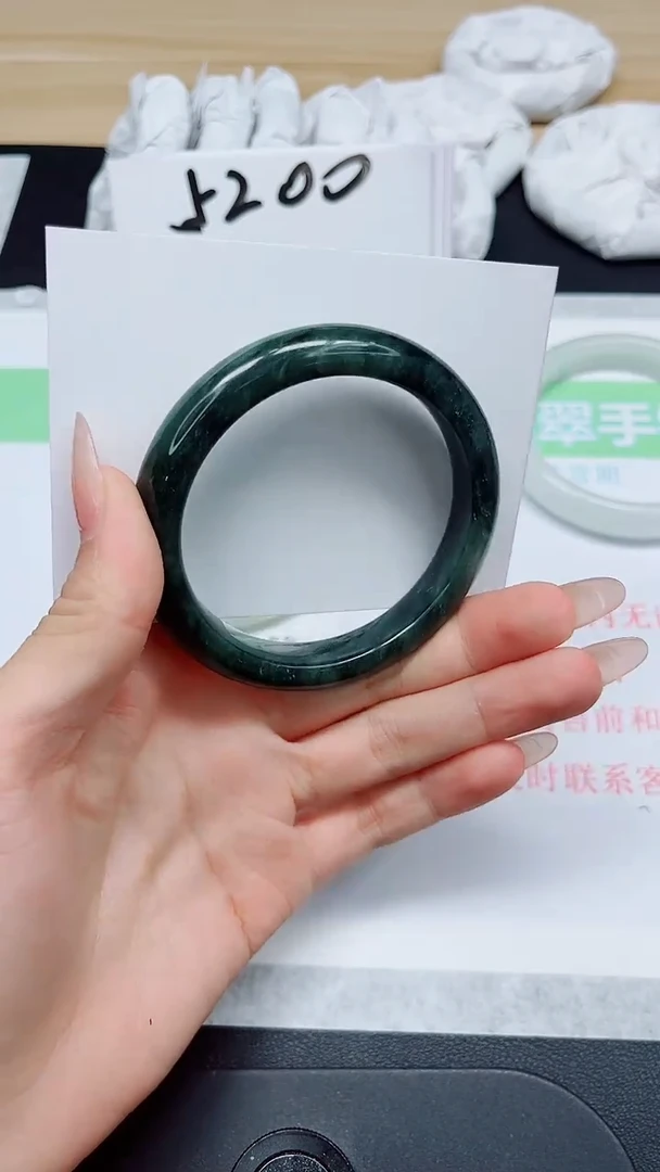 石英质玉手镯未镶嵌376-