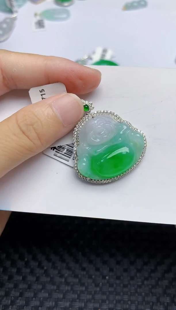 翡翠18K金镶嵌颈饰天然A货翡翠