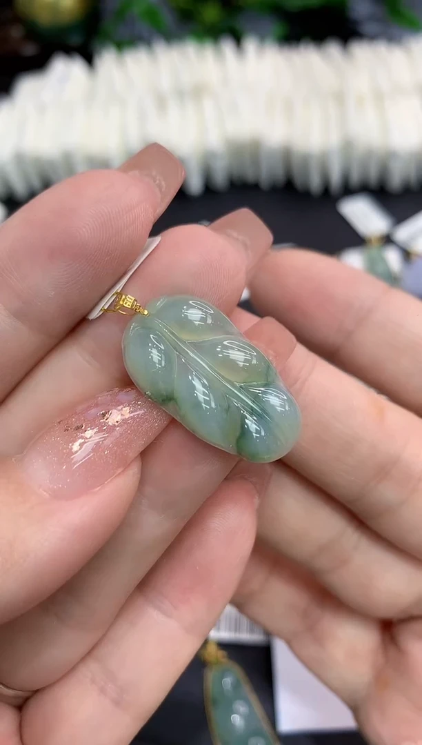 翡翠18K金镶嵌吊坠(不含链)1111