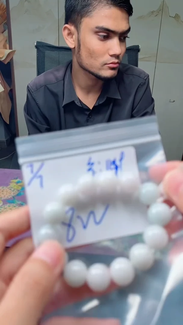 定制翡翠未镶嵌珠串多样性发货