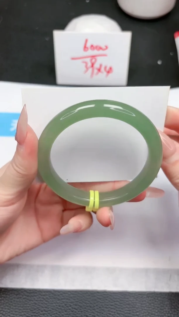 【闪购商品】石英质玉手镯未镶嵌641-60