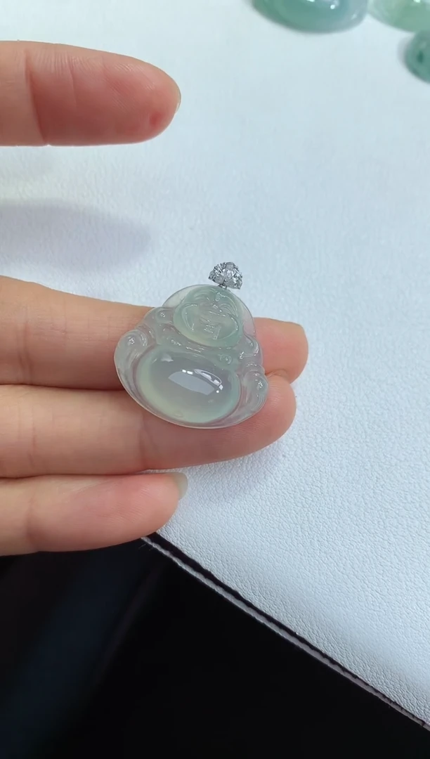 颈饰未镶嵌翡翠佛公