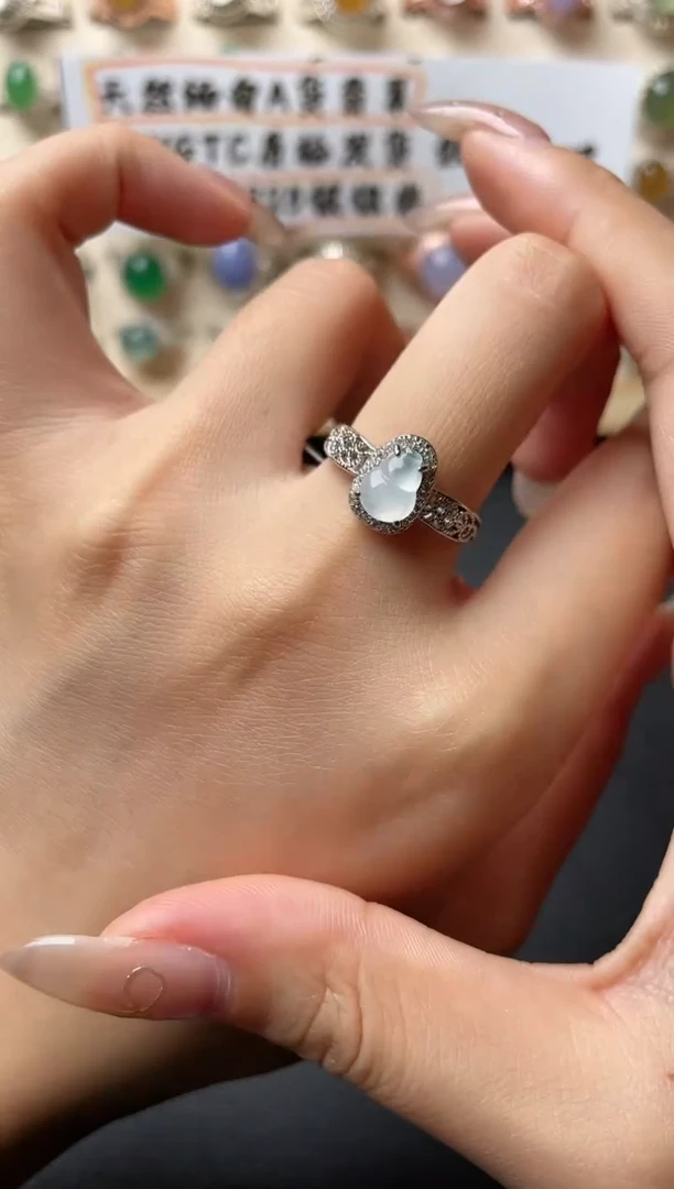 【闪购商品】翡翠戒指银S925镶嵌一物一证一礼盒