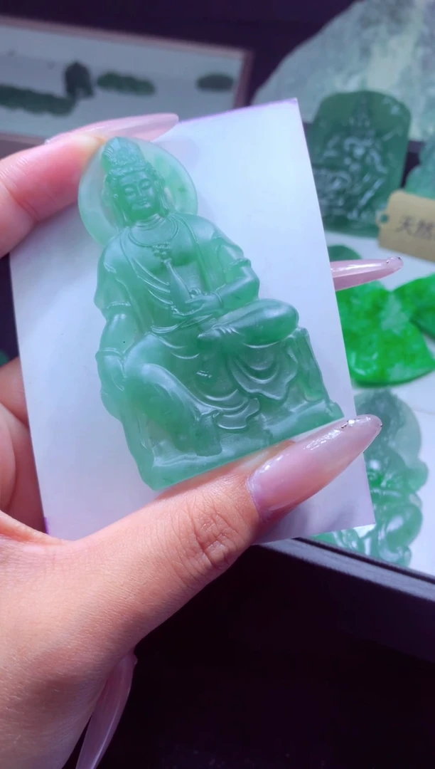 未镶嵌定制翡翠小****6天然缅甸翡翠A货吊坠多样性发货其一