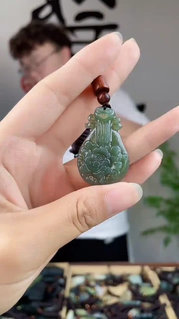 和田玉未镶嵌挂件拍一发一，多样性发货