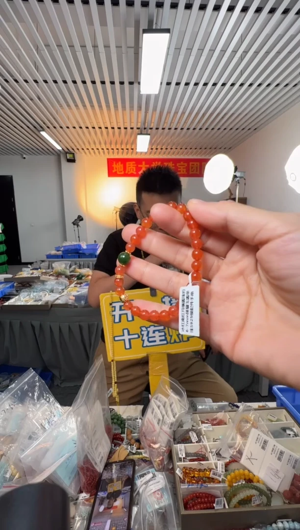 未镶嵌手串南红玛瑙冰红南红玛瑙圆珠约6-7mm手串