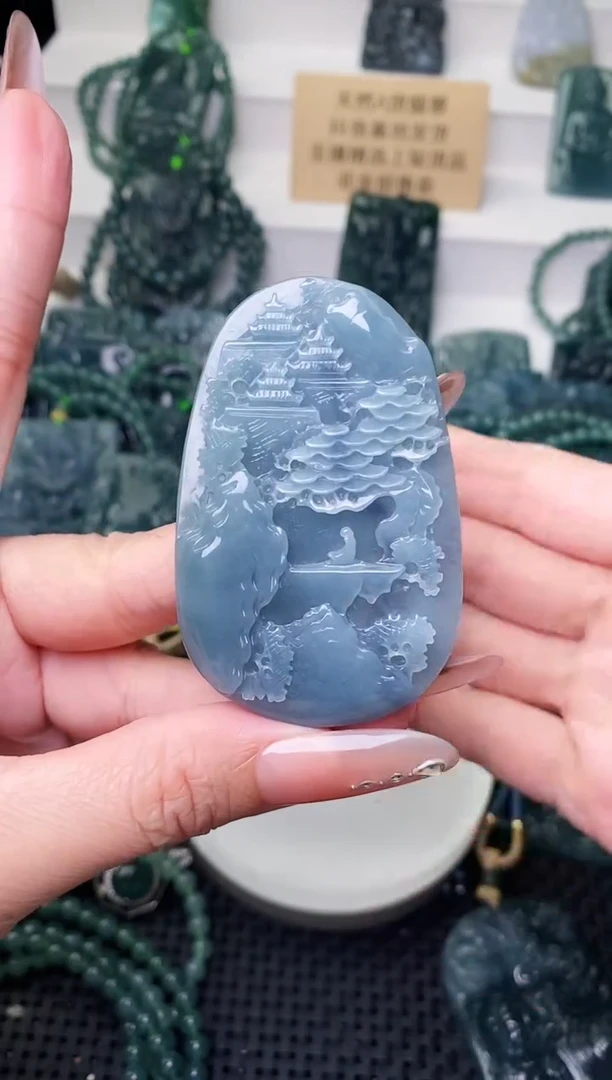 颈饰未镶嵌翡翠