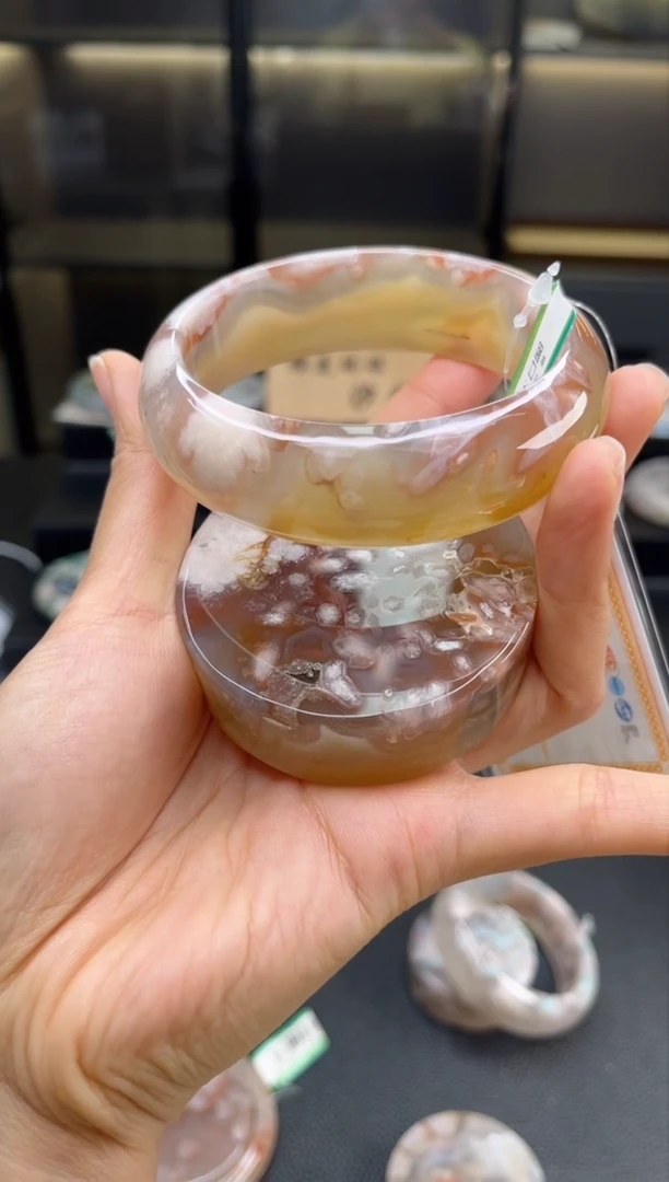 石英质玉手镯未镶嵌62圈口（赠送镯心）6364321