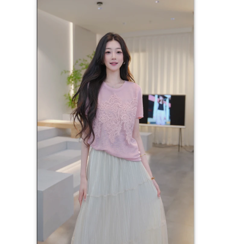 Basic House/百家好新款蕾丝显瘦时尚百搭减龄针织衫 B1325B53582