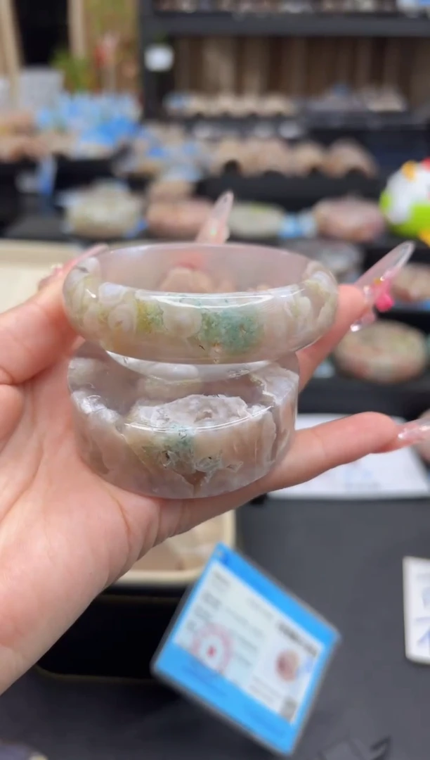 未镶嵌手镯石英质玉11(59圈赠送镯心)不退不换