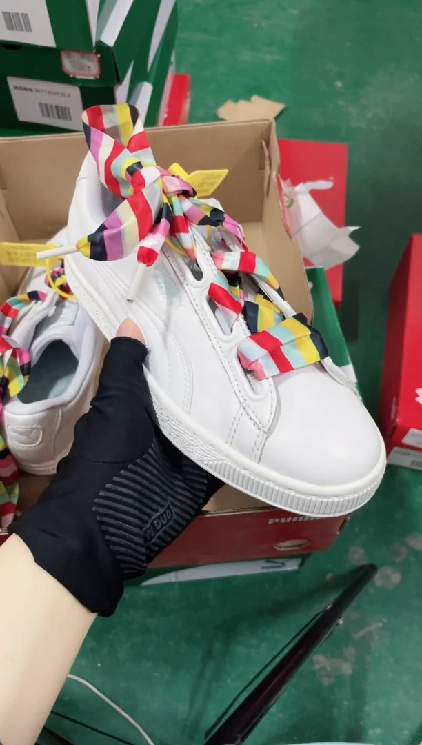 彪马时尚休闲运动鞋35.5M  K22