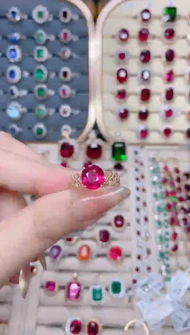 18K金镶嵌碧玺戒指碧玺3ct