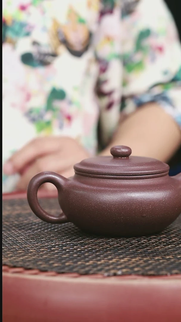 茶壶紫砂13号高砂老紫泥扁腹220CC微微暇